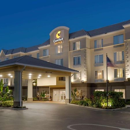 Comfort Suites Near Universal Orlando Resort Exterior photo